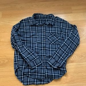 Woman’s flannel shirt one size